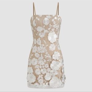 Storia Tan and White Floral Mini Dress